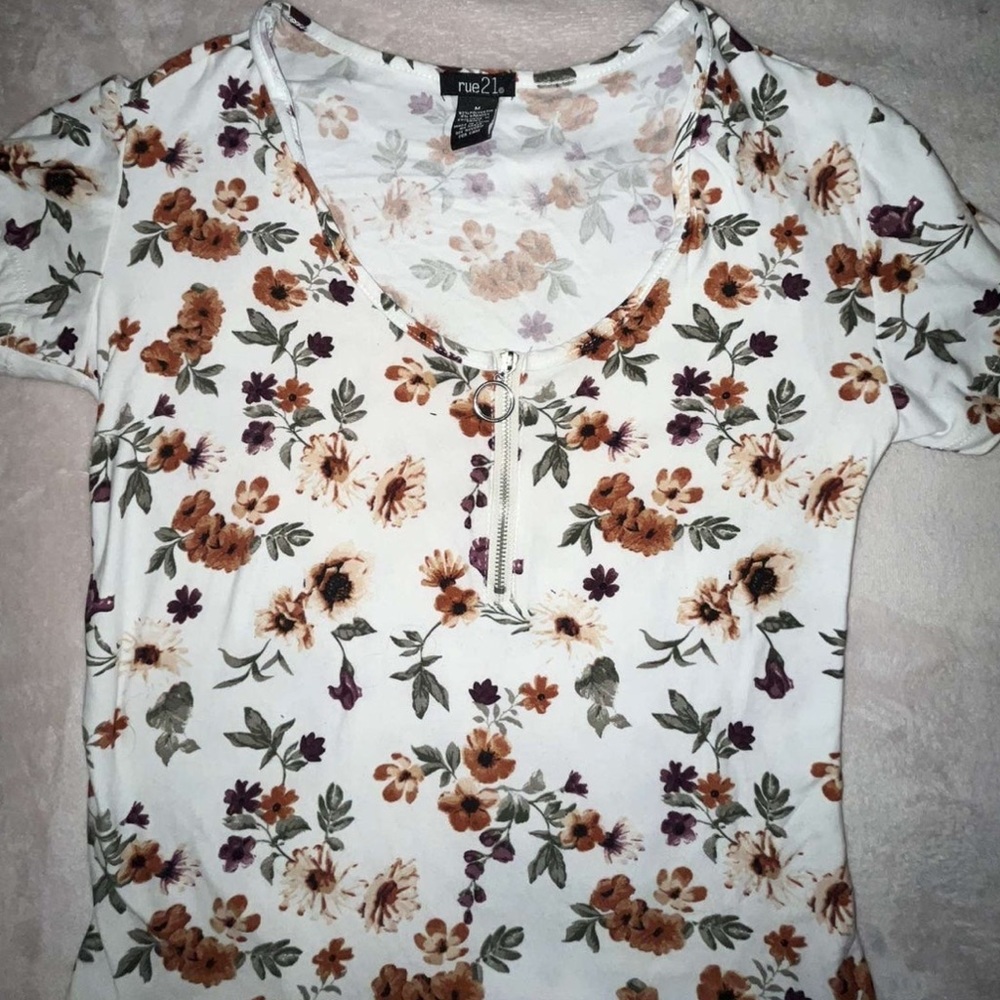 Floral short sleeve